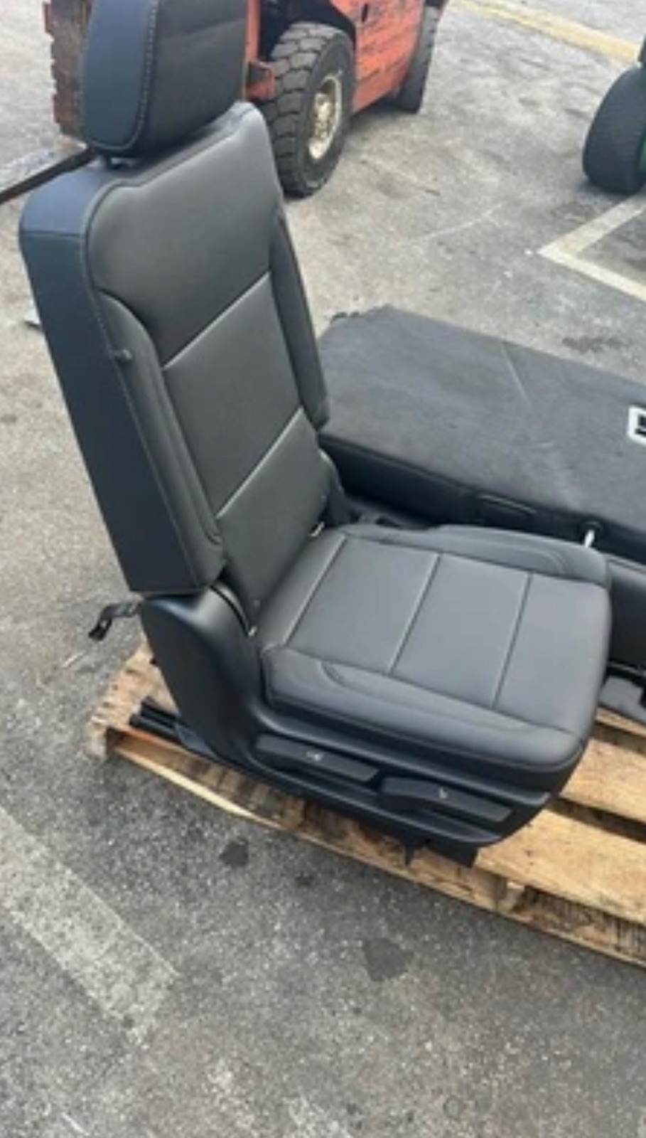 2021-2025 CHEVY TAHOE YUKON SUBURBAN ESCALADE 2ND SECOND ROW BLACK BENCH SEAT
