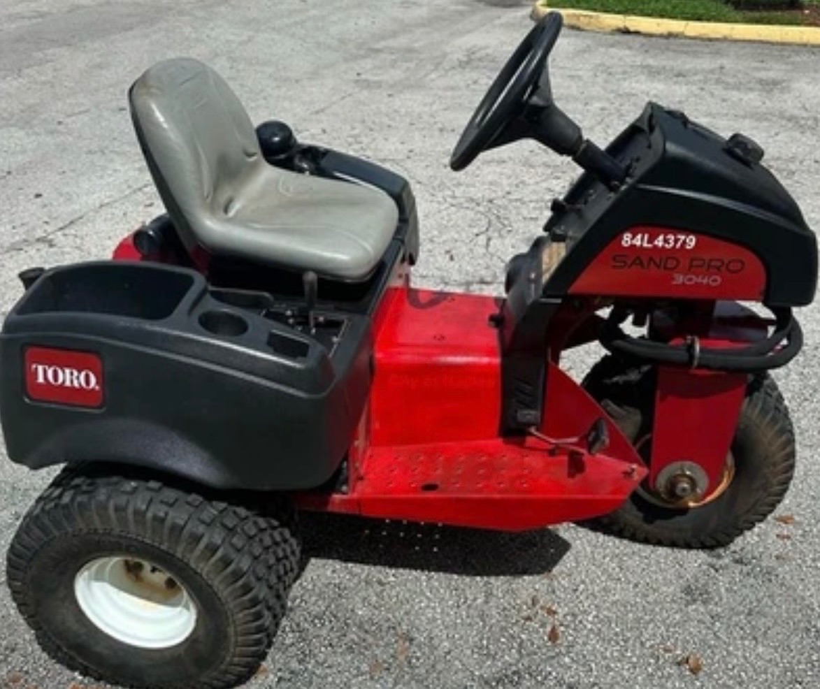 Toro Sand Pro 3040 Sand Trap Rake / Ball Field Groomer – 2013 – Rear Hydraulics 5